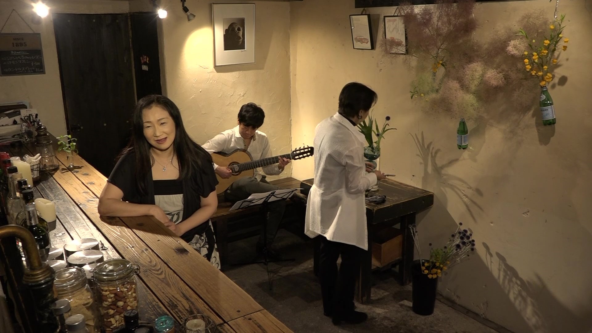俳優,吉田昌美,花,ギター,クラビオーラ,アコースティック